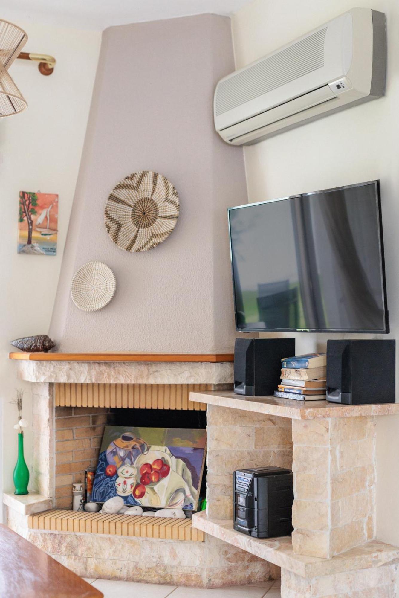 Apartment Next To The Sea Paralia Dionysiou Luaran gambar